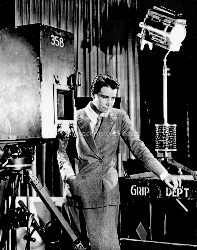 Dorothy Arzner 1928 One of the first female film directors wm.jpg